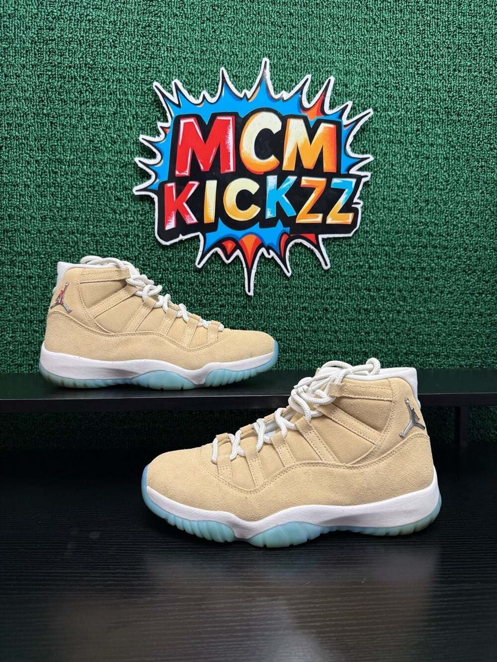 Air Jordan 11 Retro H-Town Men’s Size 9 Pre-Owned: Good